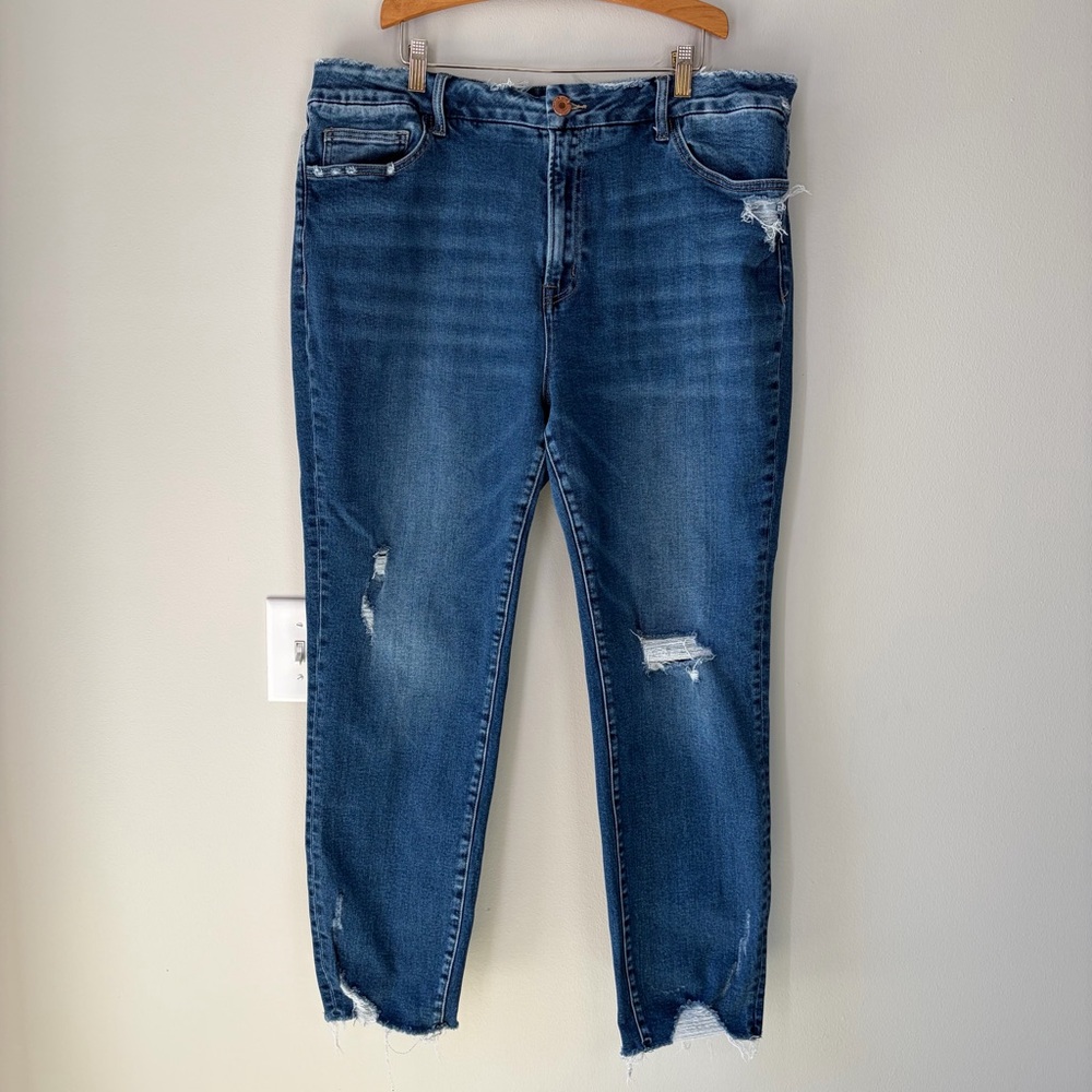 Vervet Distressed Cuff Crop Skinny Jeans - Picture 2 of 15